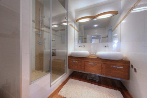 Badezimmer-Split-modern